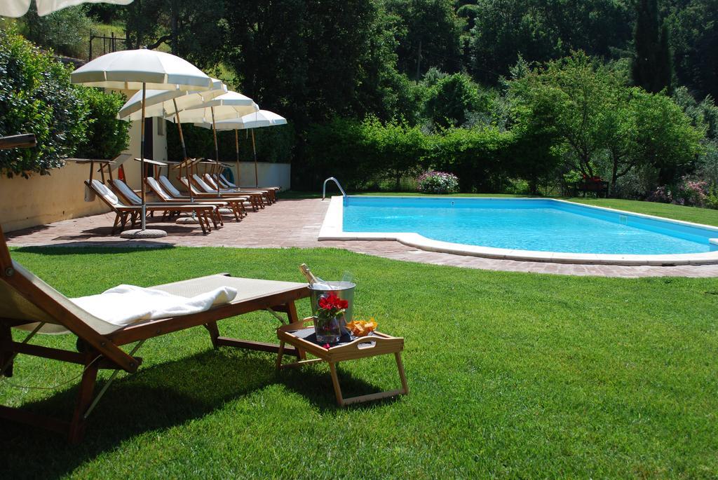 Il Poggiolo Di Parrano Guest House Ngoại thất bức ảnh