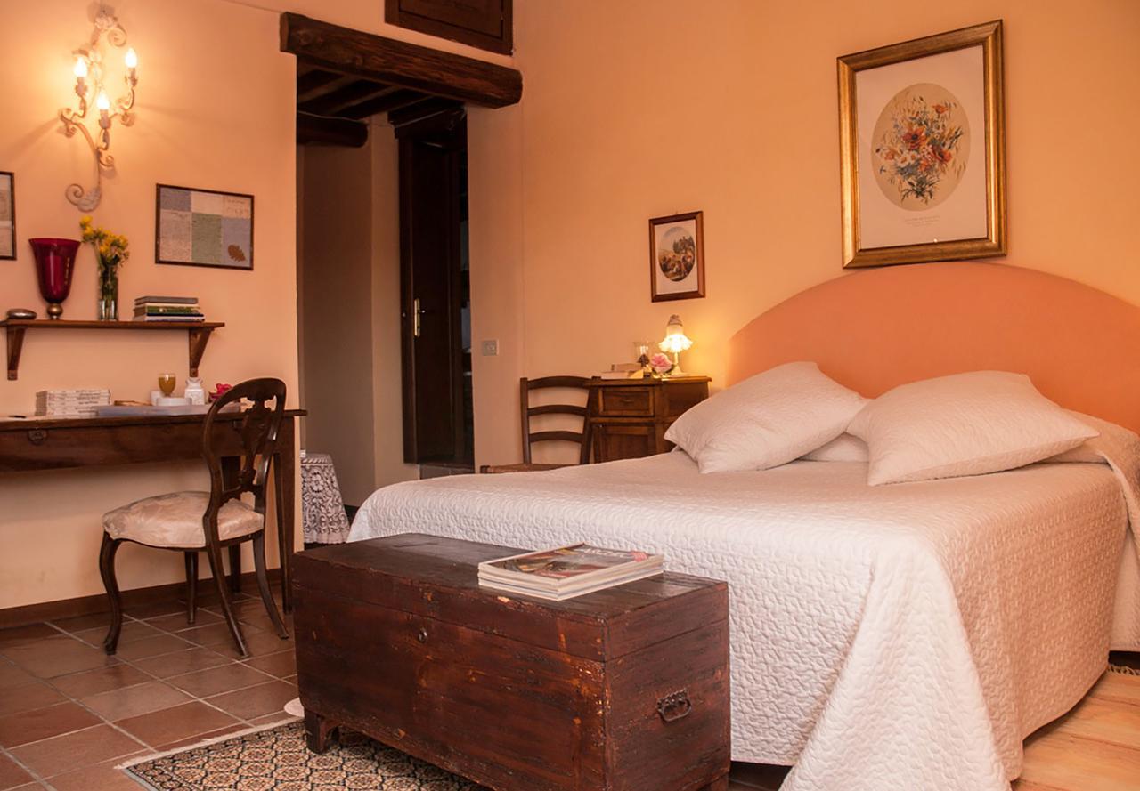 Il Poggiolo Di Parrano Guest House Ngoại thất bức ảnh