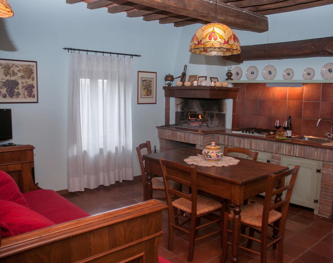Il Poggiolo Di Parrano Guest House Ngoại thất bức ảnh