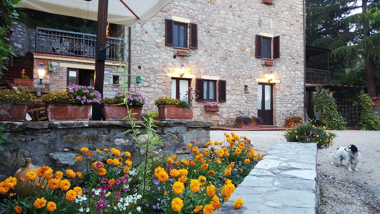 Il Poggiolo Di Parrano Guest House Ngoại thất bức ảnh